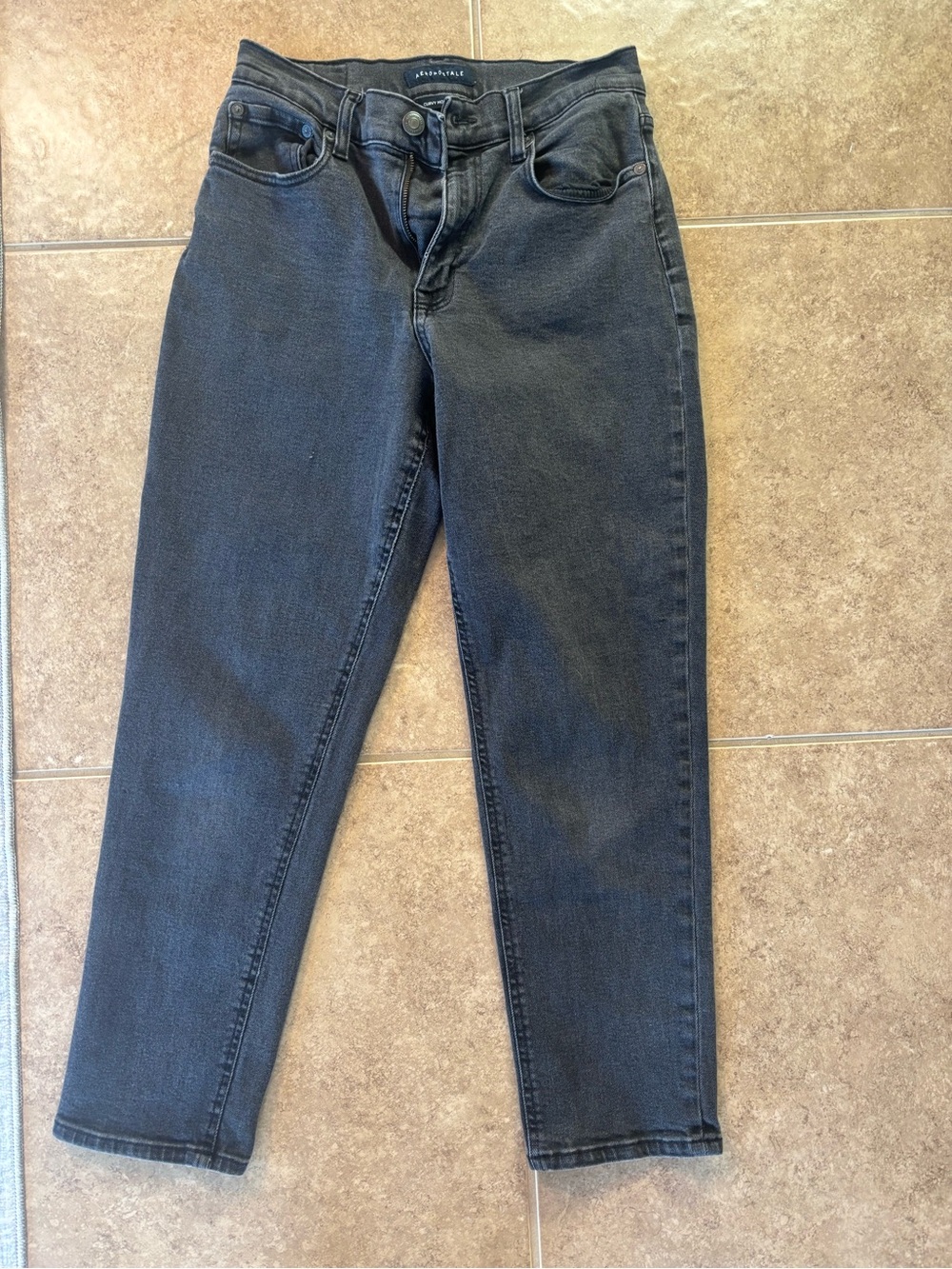 Aeropostale Women's curvy Mom Jean in charcoal - Picture 6 of 8